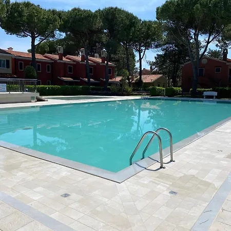 Villaggio Michelangelo Бибионе